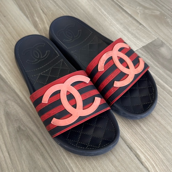 CHANEL Shoes - Authentic Chanel red/navy/pink striped rubber slides size 39 “interlocking CC”